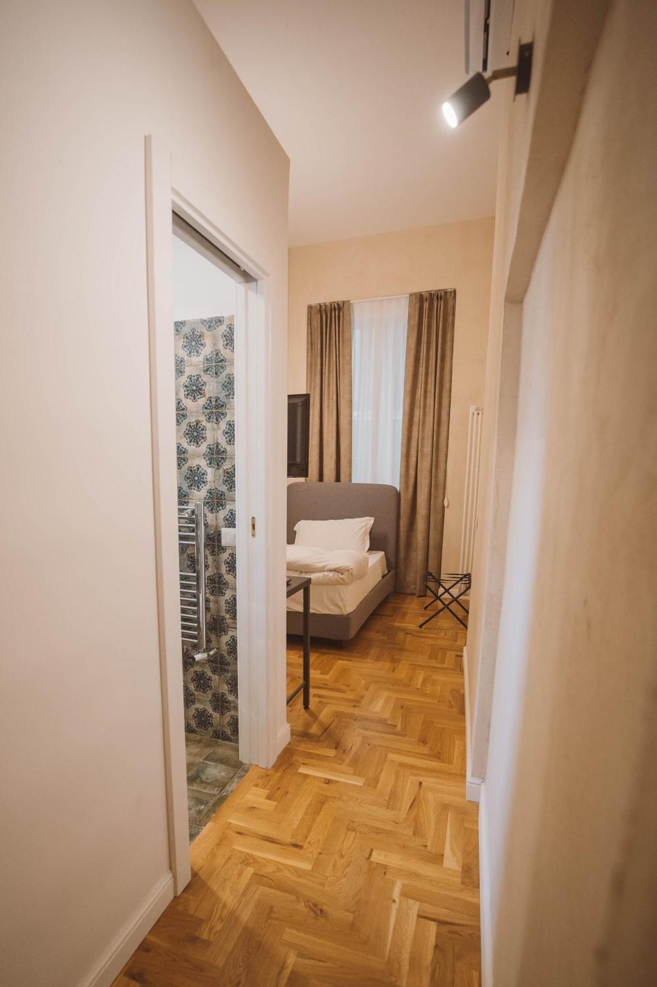 Librai Suite Napels Buitenkant foto