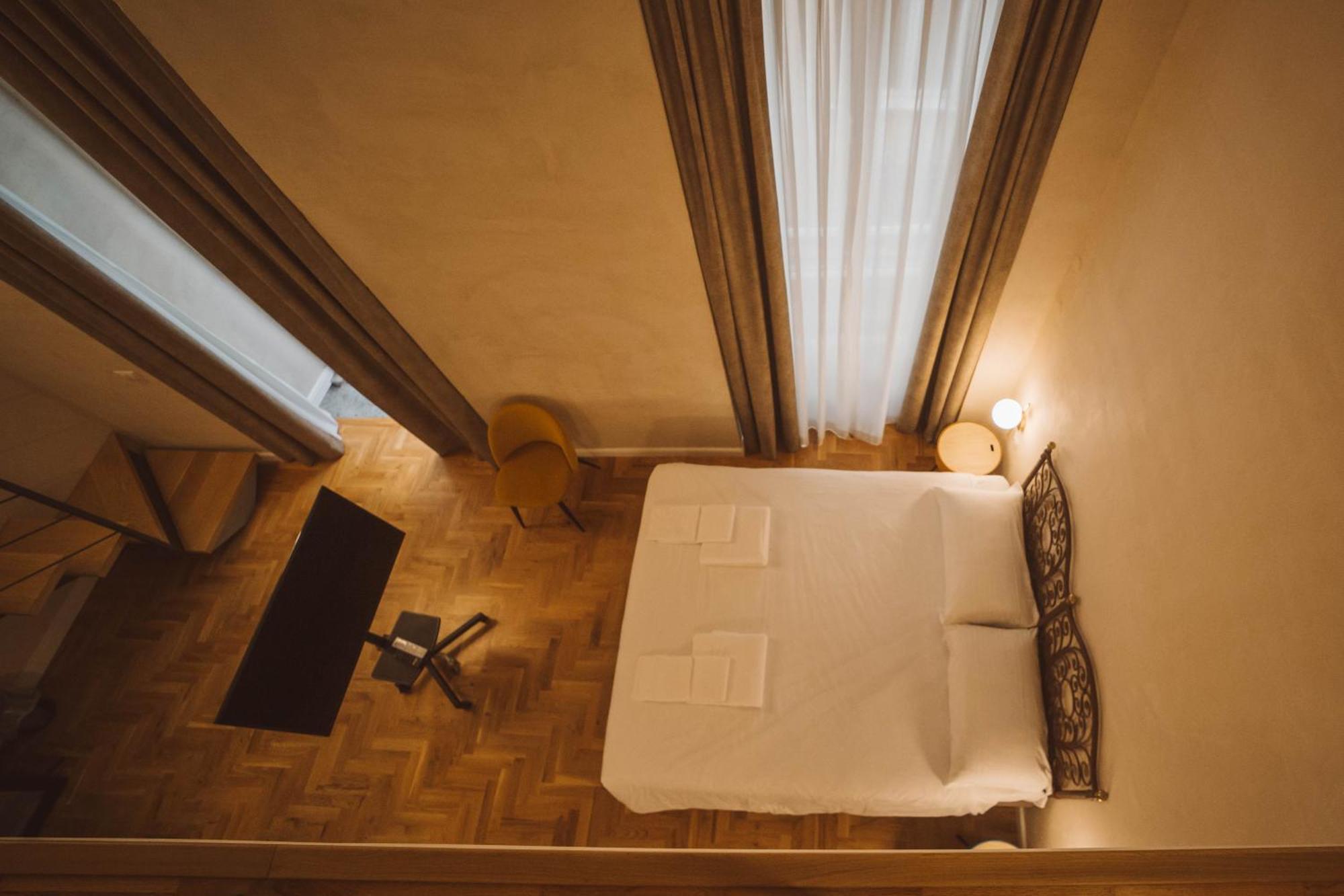 Librai Suite Napels Buitenkant foto